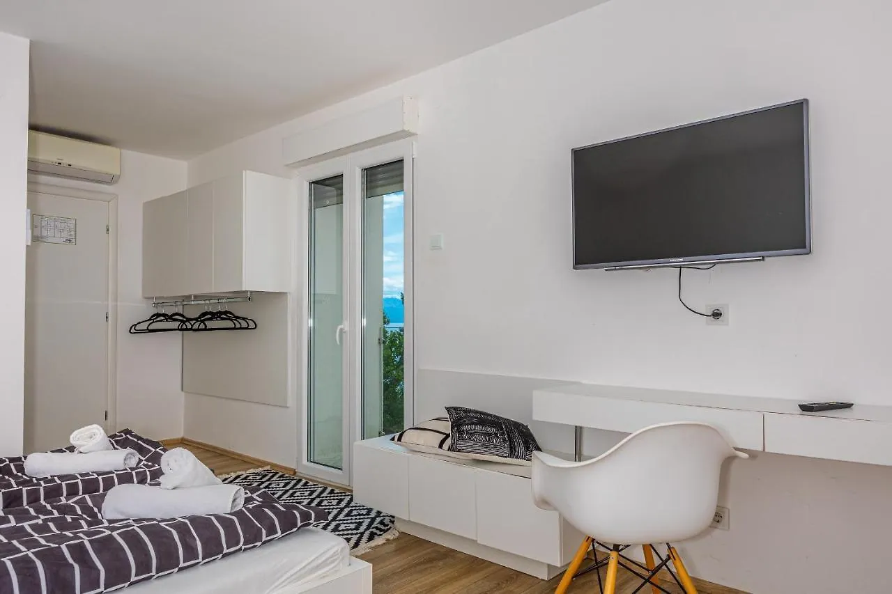 Sea La Vie Rooms Novi Vinodolski Croatia