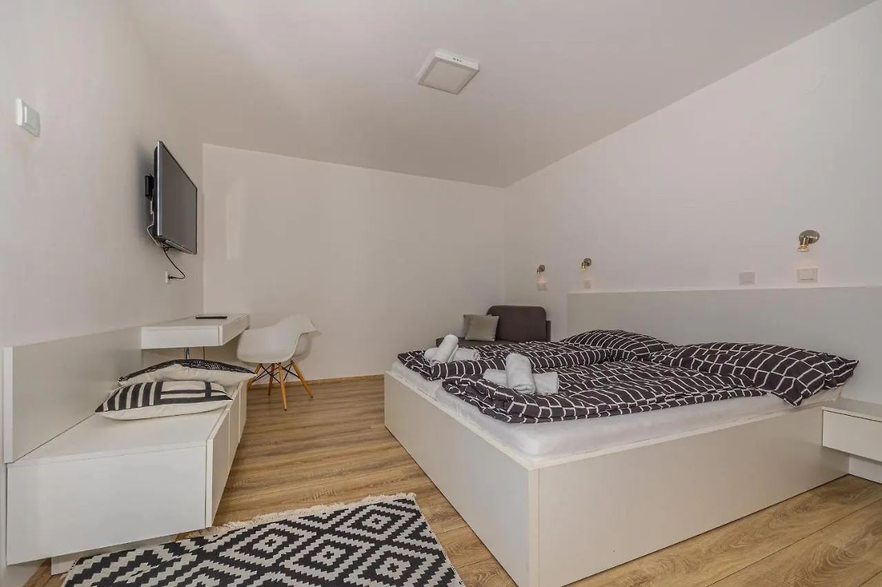 Bed & Breakfast Sea La Vie Rooms Novi Vinodolski