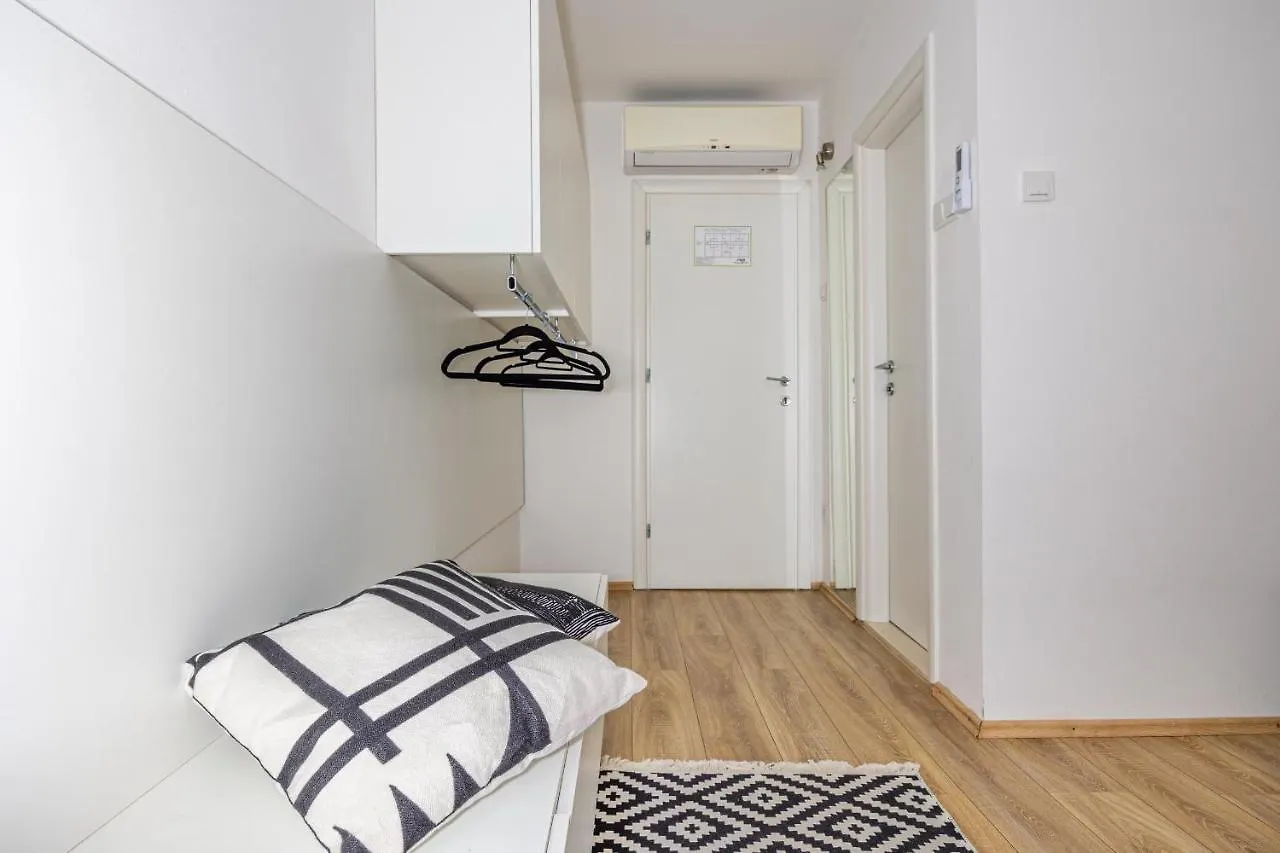 Sea La Vie Rooms Novi Vinodolski Croatia