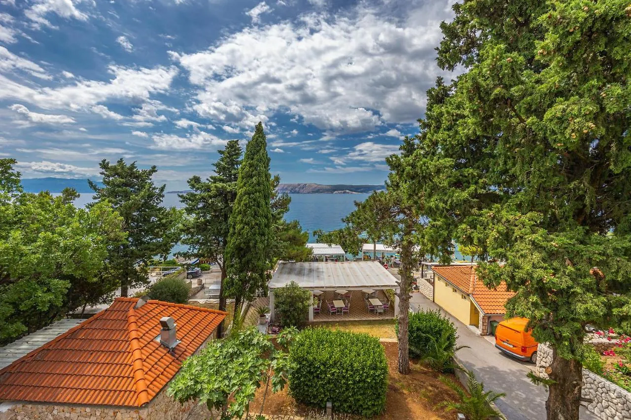 Sea La Vie Rooms Novi Vinodolski Bed & Breakfast